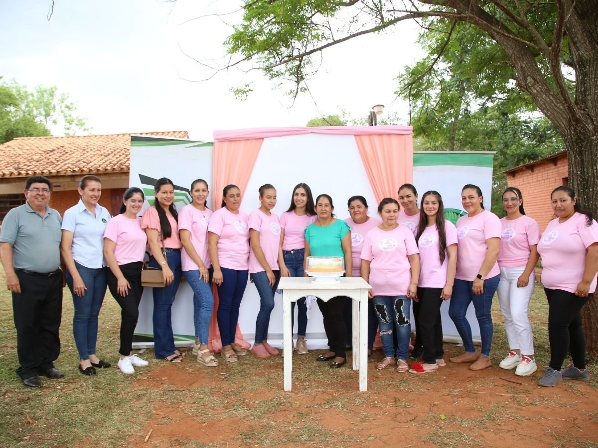 Participantes de un taller de oficios